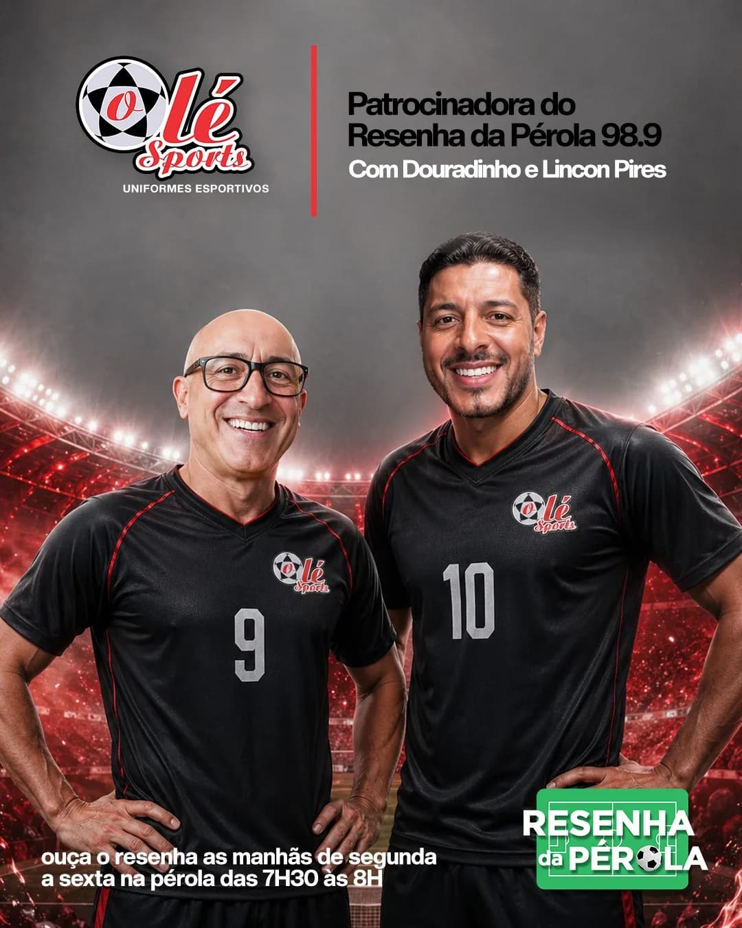 Douradinho e Lincon Pires com as camisas da Olé